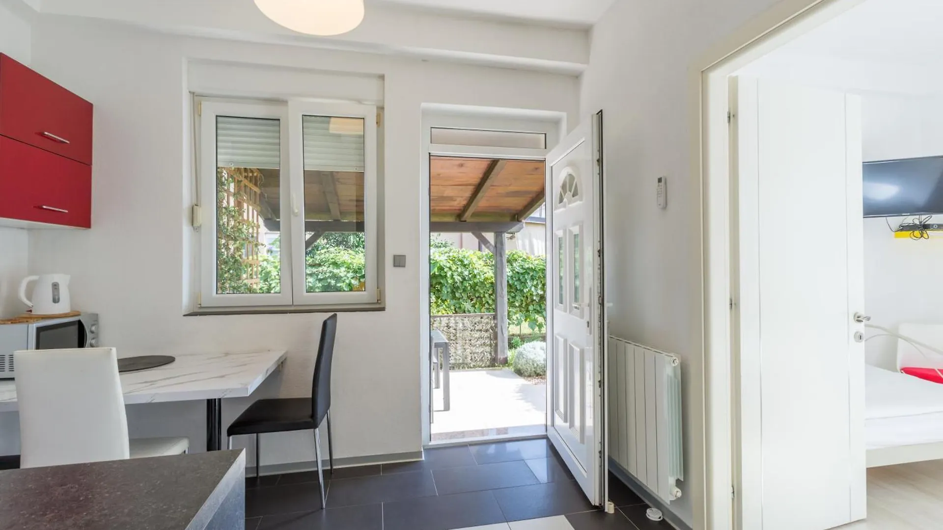 Trbovic Apartments Peaceful Stay With Free Parking, Pet-Friendly, And Bike Storage In Umag