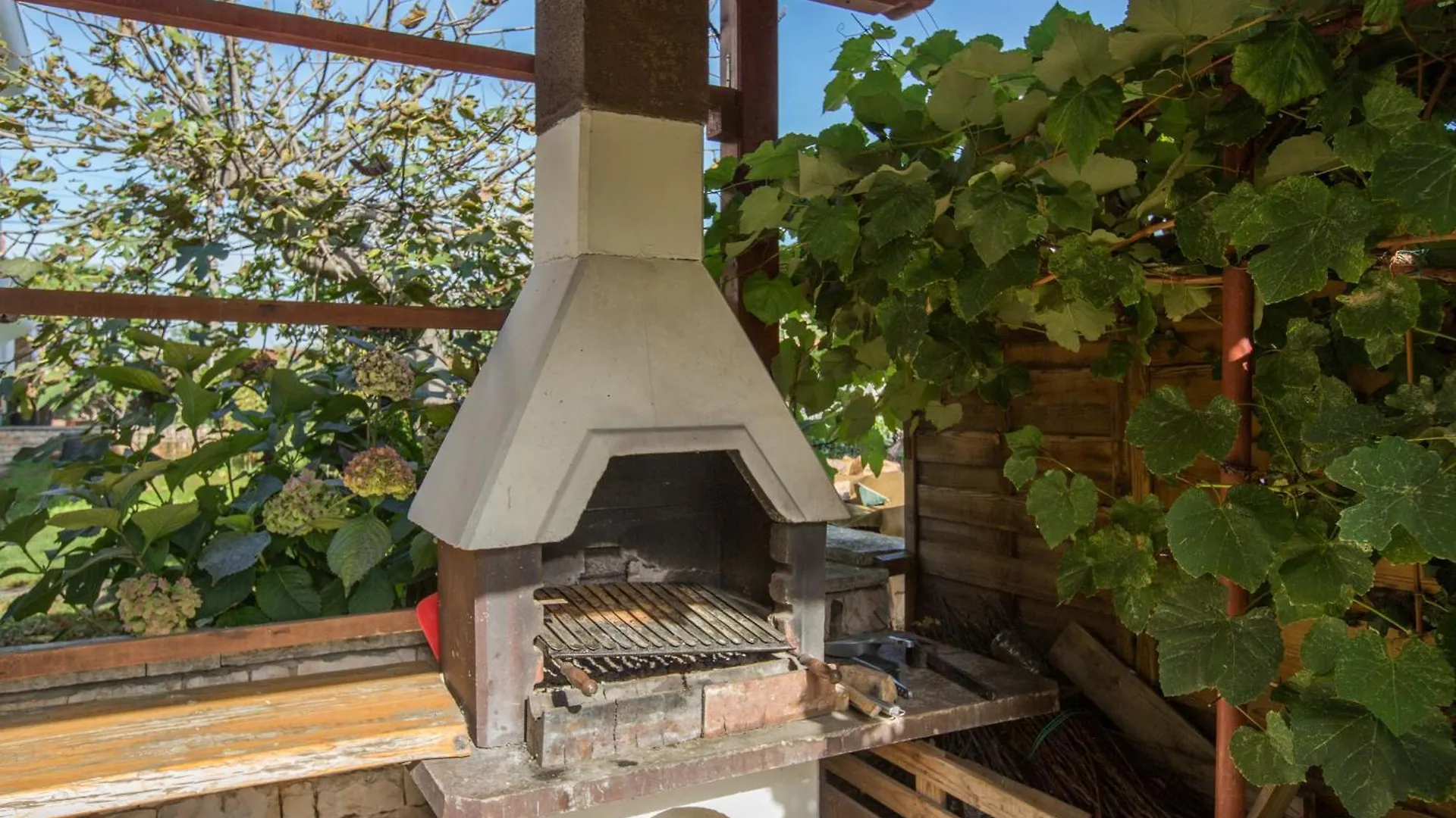 Trbovic Apartments Peaceful Stay With Free Parking, Pet-Friendly, And Bike Storage In Umag 0*,  Croatia