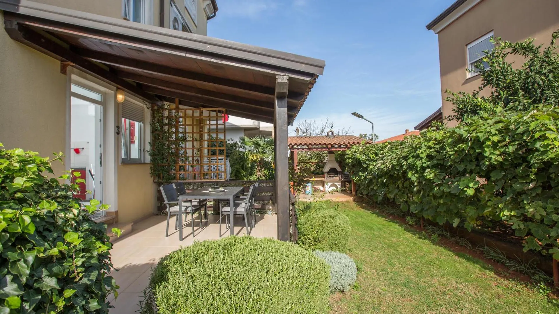 Trbovic Apartments Peaceful Stay With Free Parking, Pet-Friendly, And Bike Storage In Umag