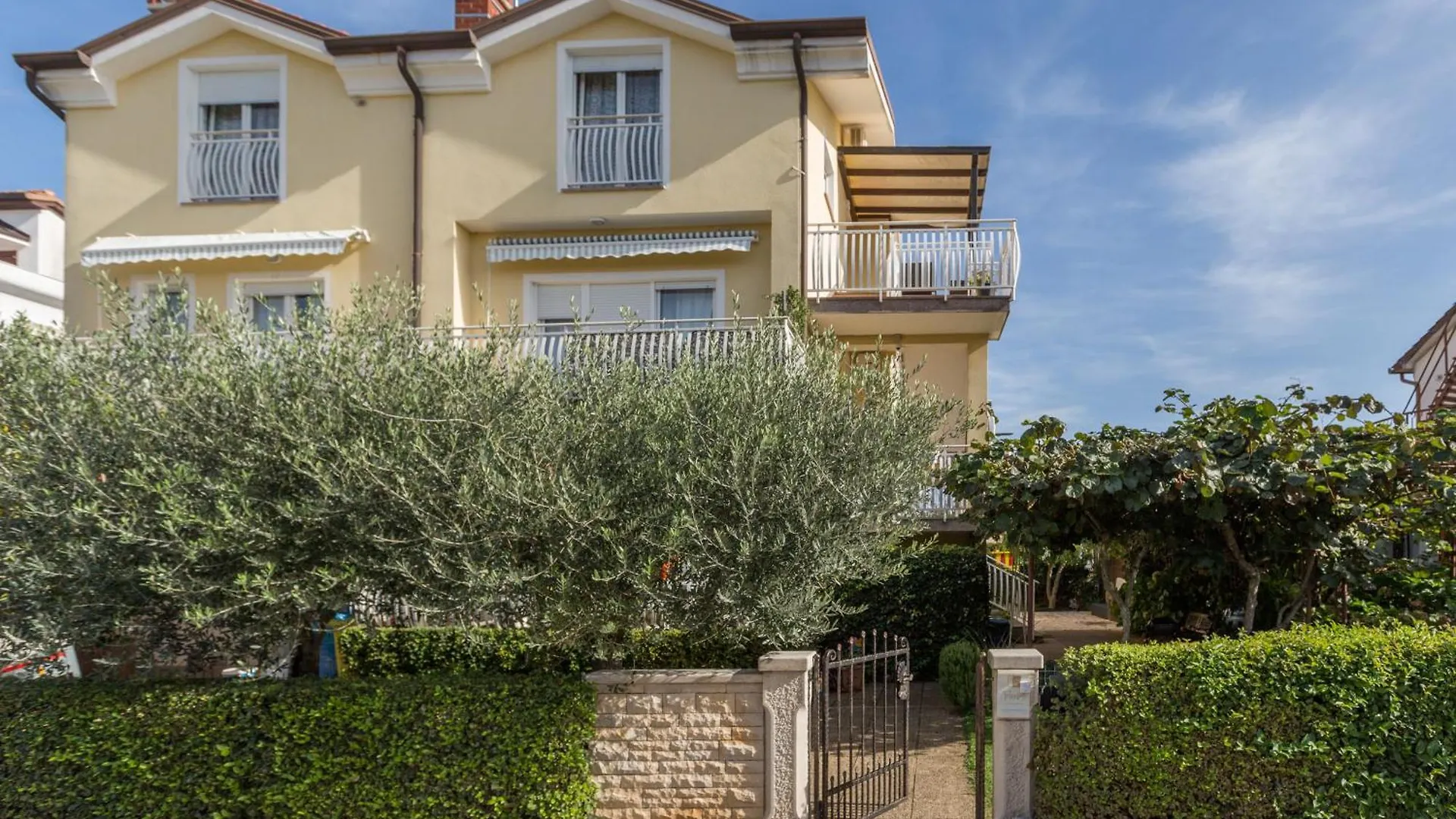 Trbovic Apartments Peaceful Stay With Free Parking, Pet-Friendly, And Bike Storage In Umag 0*,  Croatia
