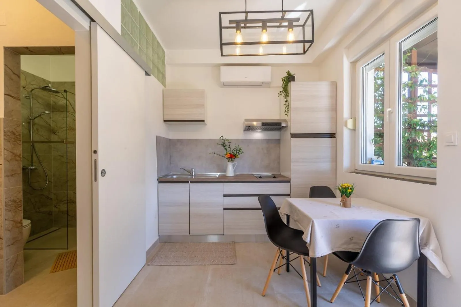 Trbovic Apartments Peaceful Stay With Free Parking, Pet-Friendly, And Bike Storage In Umag