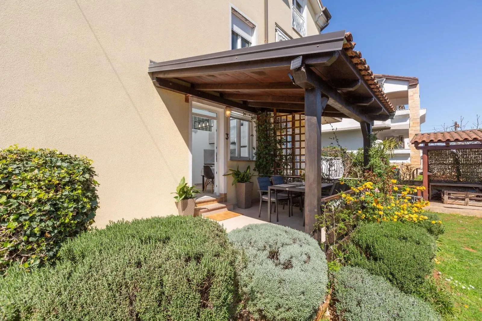 Trbovic Apartments Peaceful Stay With Free Parking, Pet-Friendly, And Bike Storage In Umag